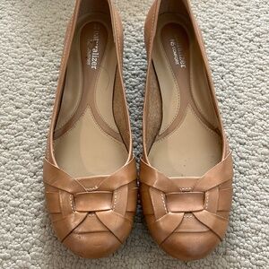 Naturalizer woman’s flat shoes, nude color , 8 1/2 medium